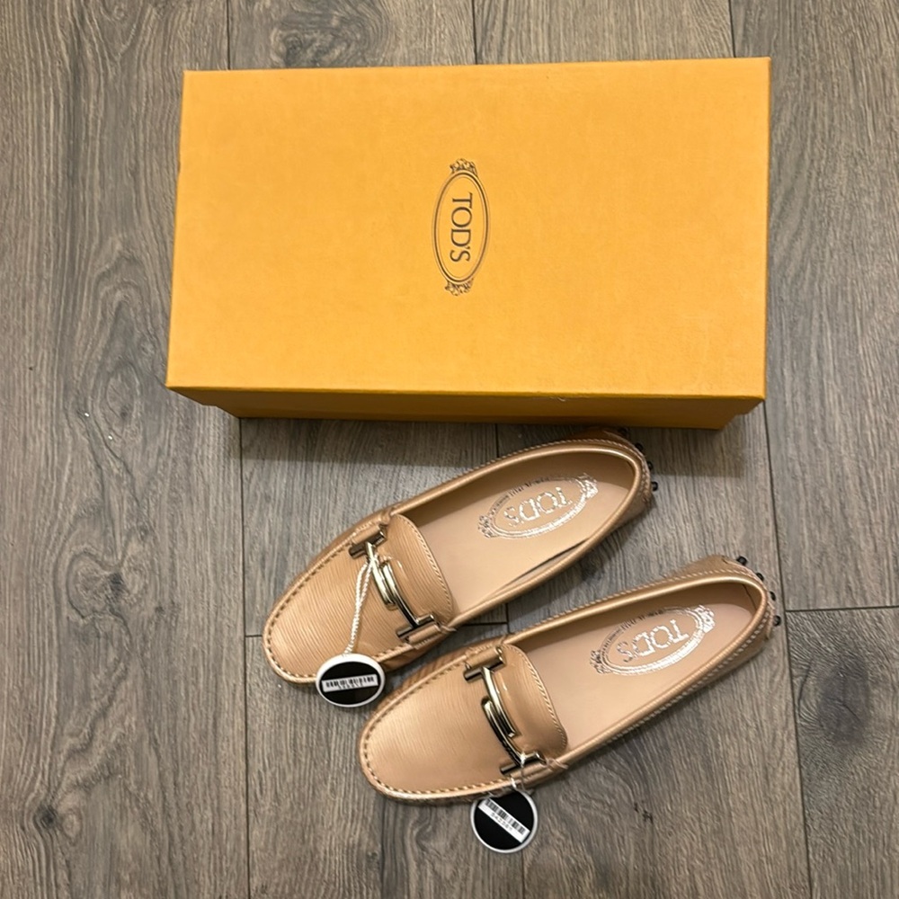 Tod's Beige Leather Horsebit Loafers